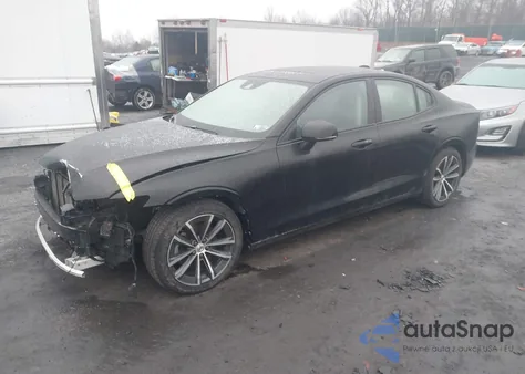 2022 Volvo S60 B5 Black Edition Momentum/B5 Inscription/B5 Momentum from USA, damaged, VIN 7JRL12TZ6NG177605